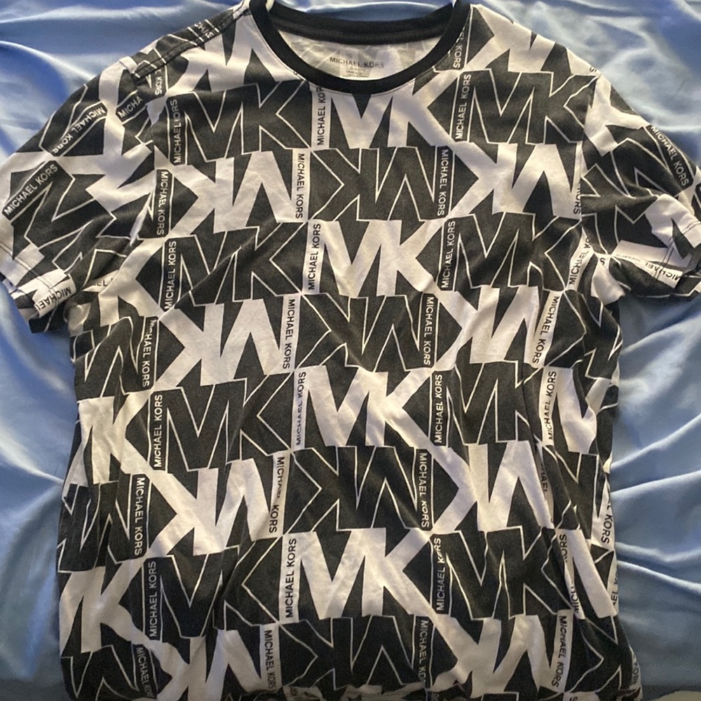 MK T-shirt large